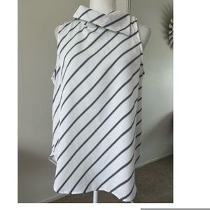 14Th And Union White And Black Sleeveless Top Size Large